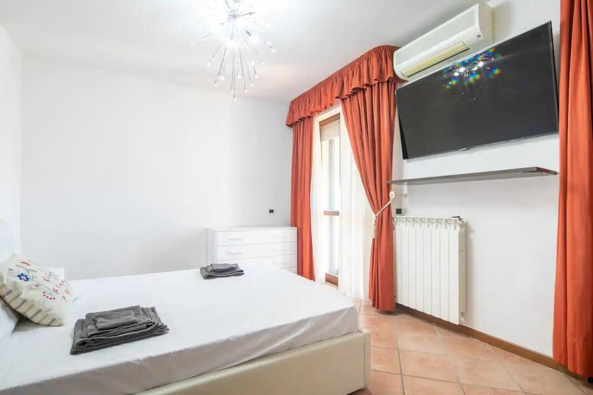 Suite Con 2 Balconi - 6 Guest Πράτο Εξωτερικό φωτογραφία